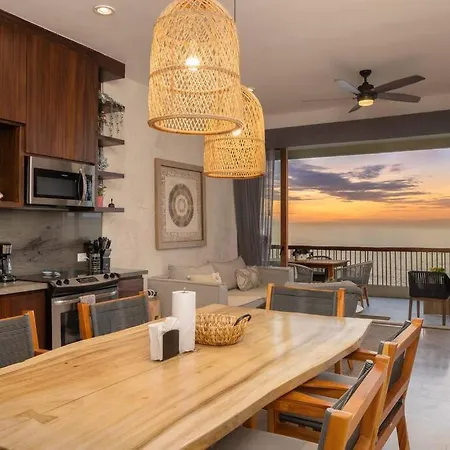 Unique Beach Front Condo With Concierge