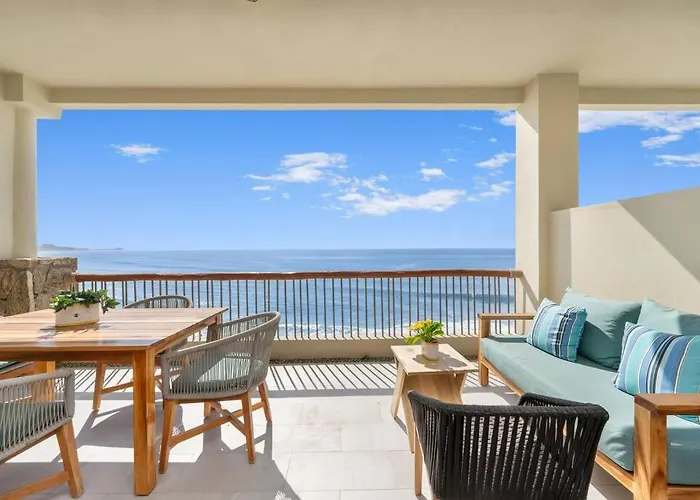 Unique Front With Concierge *